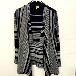 Cardigan sweater black white stripes.